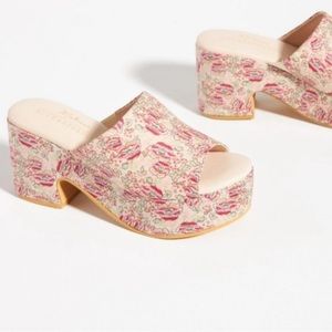 Anthropologie Women's Pink Floral Matisse Terry Platform Sandals - SIZE 7M